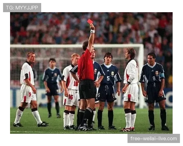 人墙规则详解：裁判判罚标准与防守限制条件分析